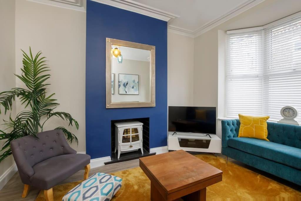 The Milton - Stylish Terraced Villa York Bagian luar foto